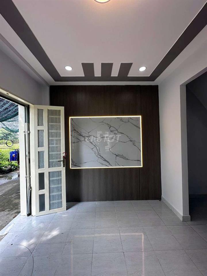 NHÀ GẦN NGÃ BA GIỒNG HÓC MÔN GIÁ 435TR 33,8M2