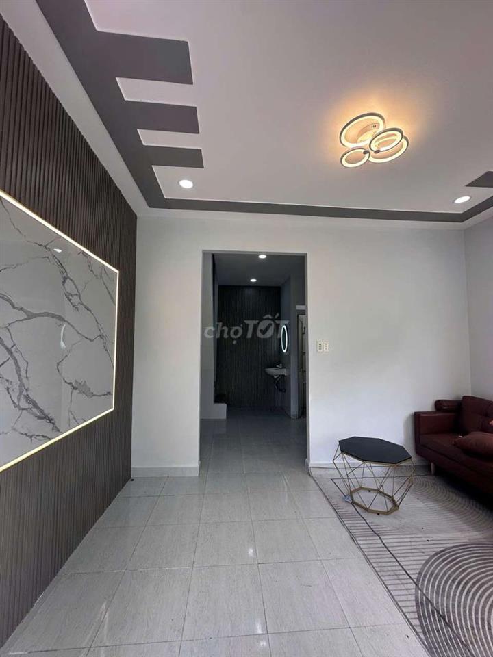 NHÀ GẦN NGÃ BA GIỒNG HÓC MÔN GIÁ 435TR 33,8M2