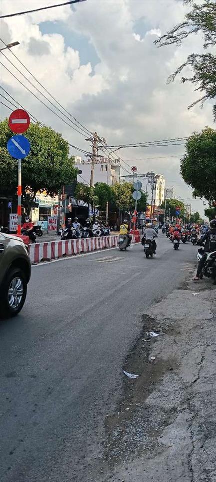 NHÀ MT ĐƯỜNG HL80 CHO THUÊ 