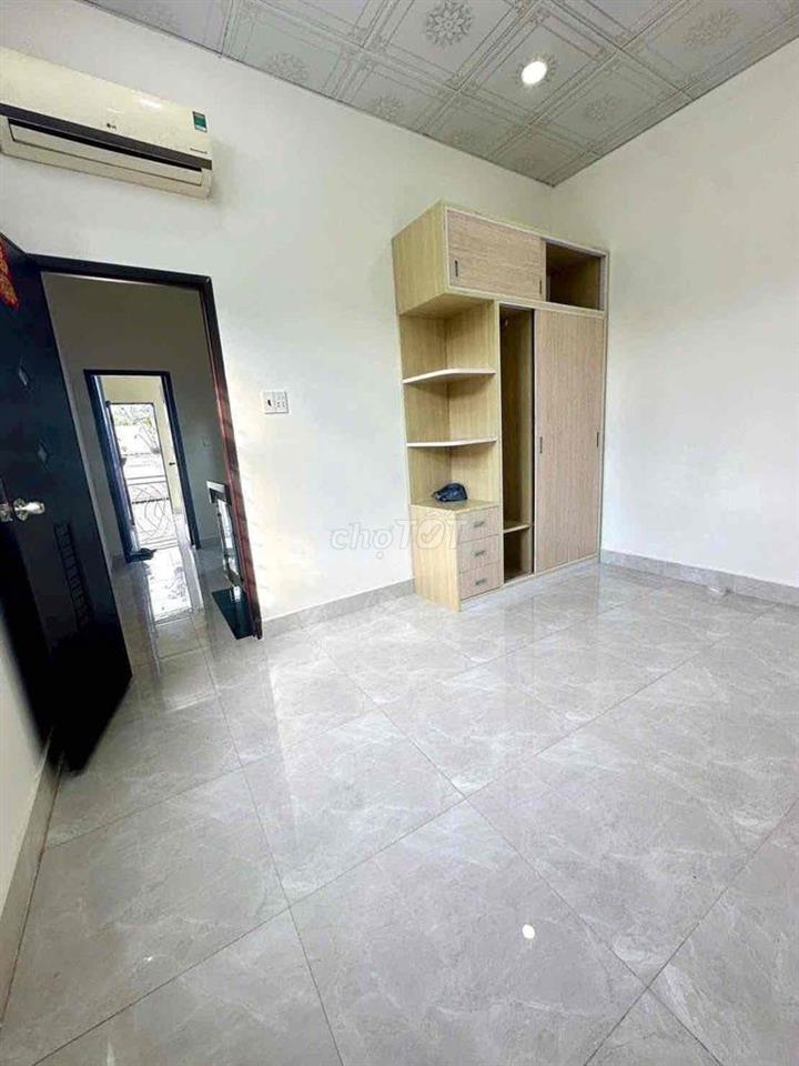 Bán nhà 44,3m2 gần chợ Nhị Xuân Hóc Môn hẻm ô tô