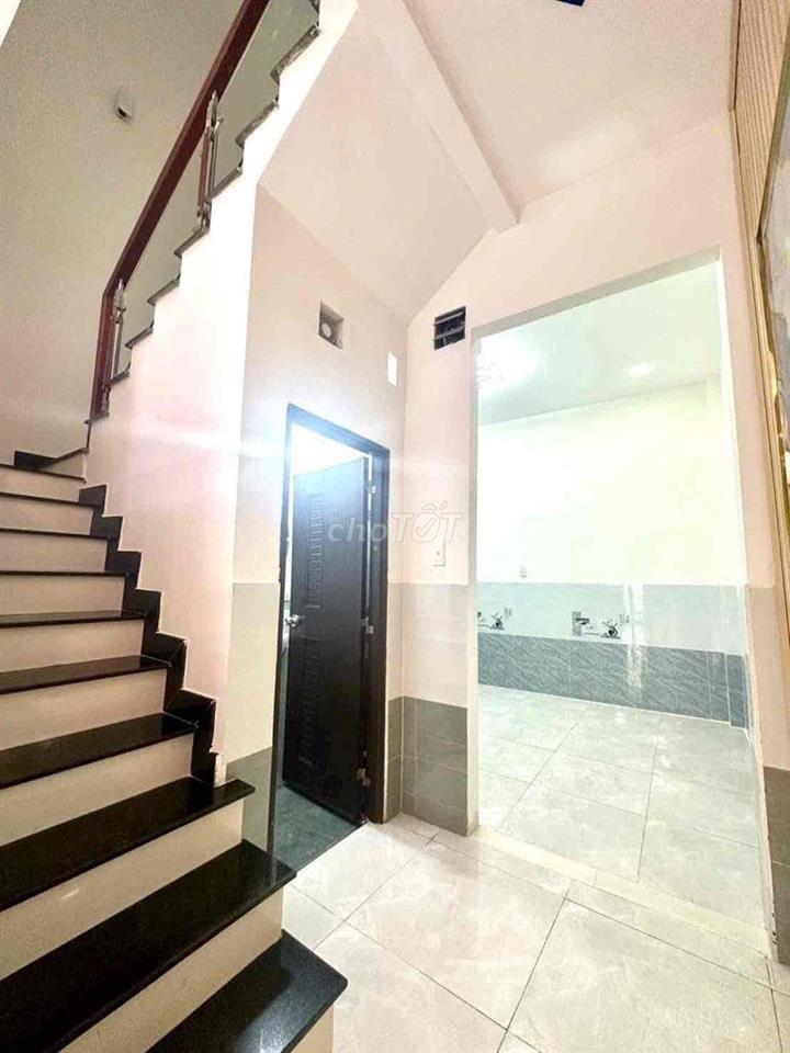 Bán nhà 44,3m2 gần chợ Nhị Xuân Hóc Môn hẻm ô tô