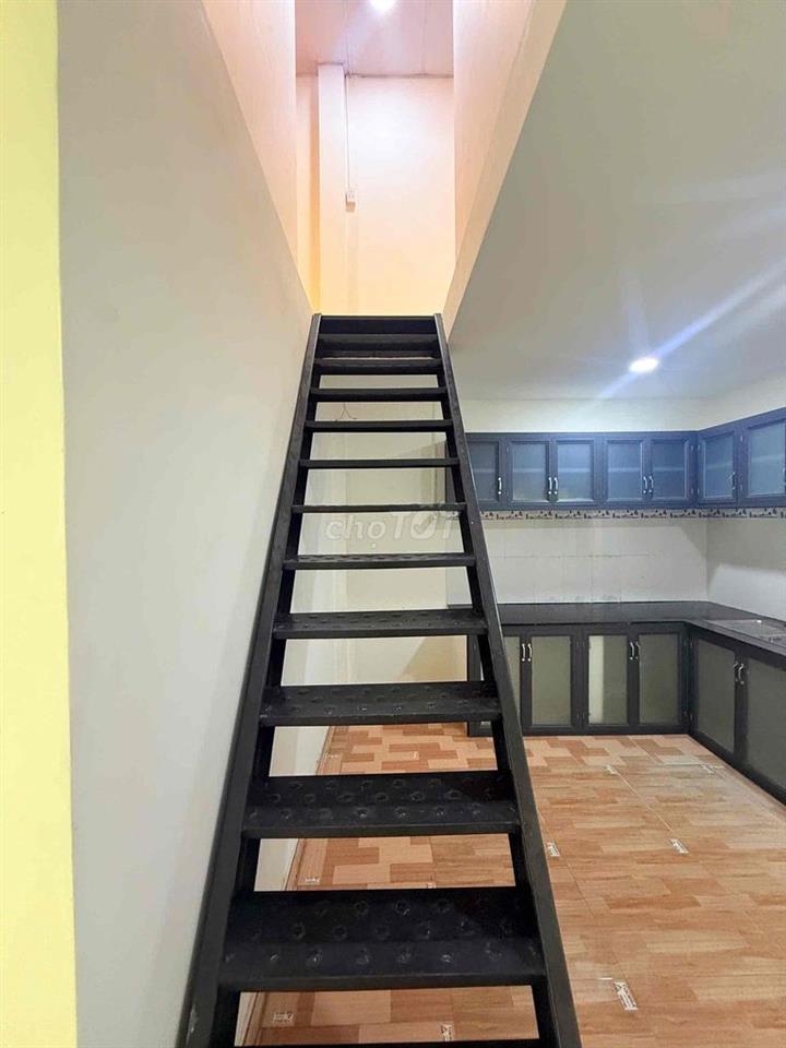 Bán nhà Quận 12 - KDC Hiệp Thành City - DT 72m2, 4 PN - Giá 3.59 Ty