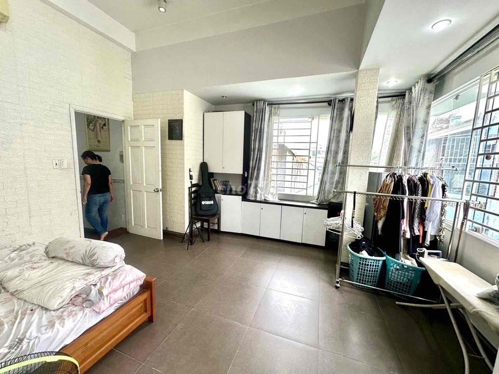 Bán nhà HXH 2 tầng BTCT, chợ Cây Sộp, Ngang 6.7 Nở hậu, 80m,Giá 5.29Tỷ