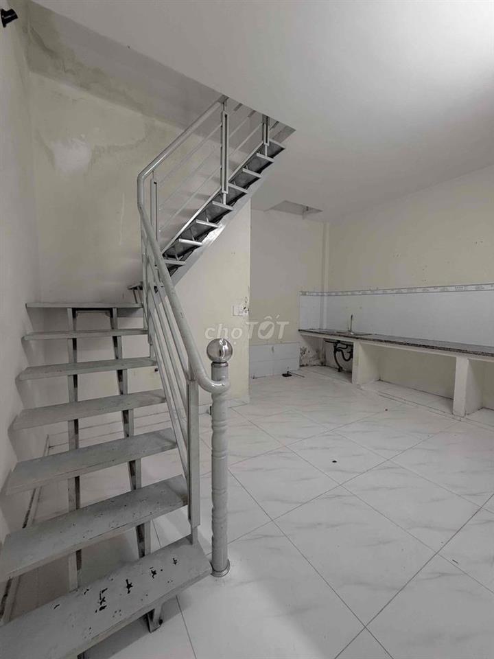 Bán nhà ngon Đông Hưng Thuận, Ngay chợ Cây Sộp, 62m2, Giá 3.35 Tỷ