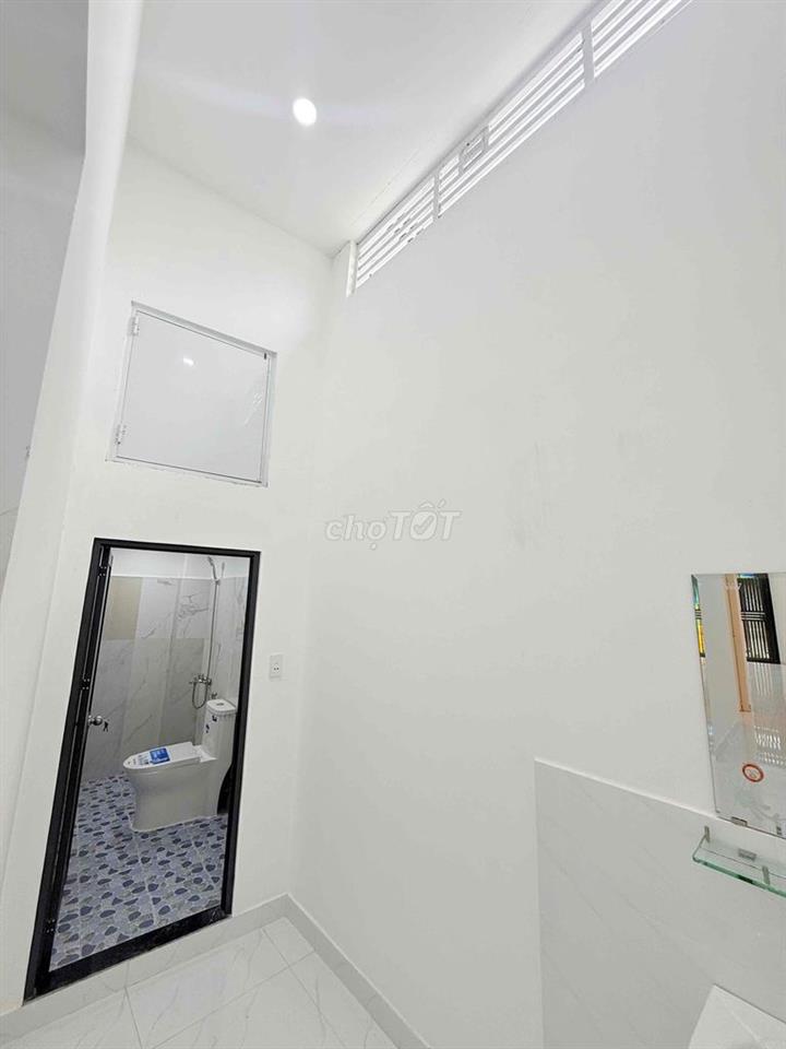 Bán nhà HẺM XE HƠI, Huỳnh Thị Hai, ngã 4 Tô Ký, DT 81m2, Giá 3.49 Tỷ