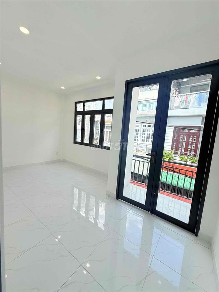 Bán nhà HẺM XE HƠI, Huỳnh Thị Hai, ngã 4 Tô Ký, DT 81m2, Giá 3.49 Tỷ