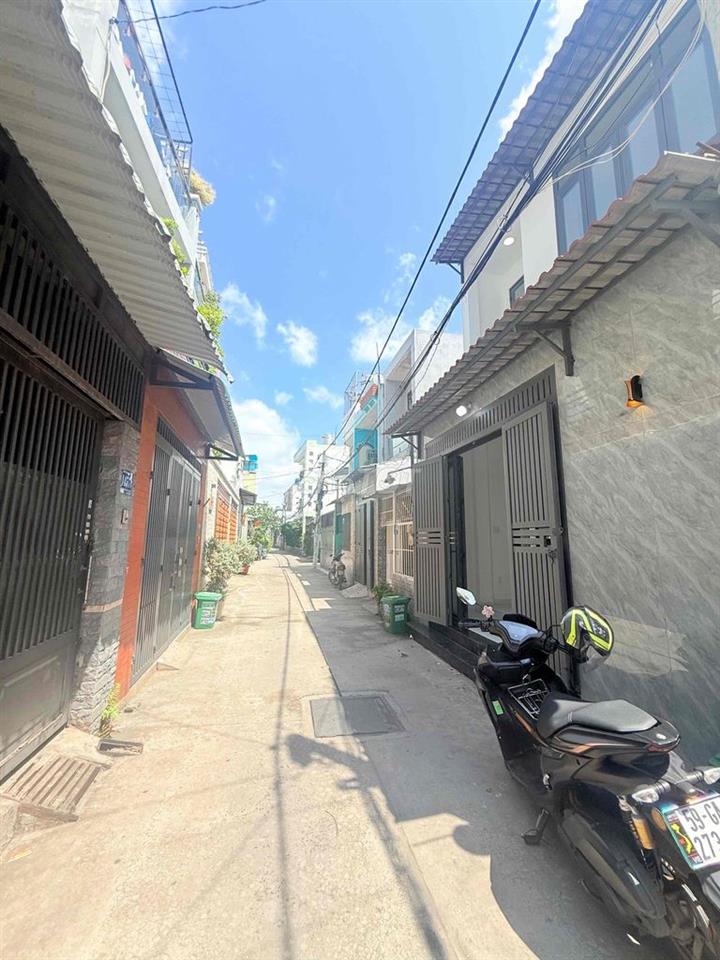 Bán nhà HẺM XE HƠI, Huỳnh Thị Hai, ngã 4 Tô Ký, DT 81m2, Giá 3.49 Tỷ