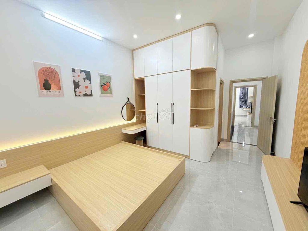 Bán nhà Ôtô Ngủ Trong Nhà, Chợ Hiệp Thành, 91m2, SHR, Giá 4.95 Tỷ