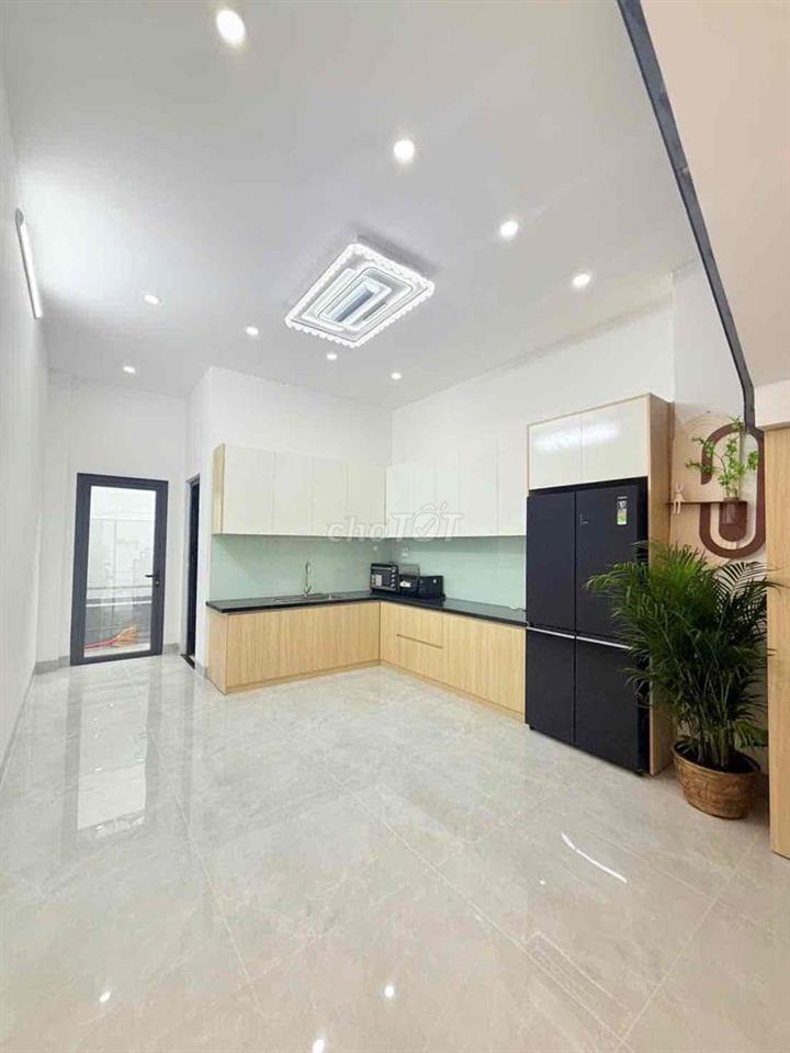Bán nhà Ôtô Ngủ Trong Nhà, Chợ Hiệp Thành, 91m2, SHR, Giá 4.95 Tỷ
