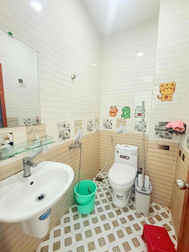 Bán nhà 2 Tầng BTCT Tô Ký, CVPM Quang Trung, NỞ HẬU, 54m, Giá 3.79 Tỷ