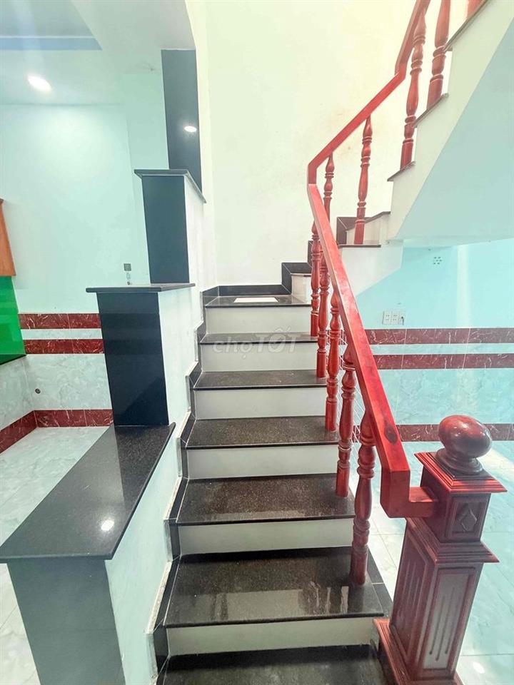 Bán nhà 2 Tầng BTCT Tô Ký, CVPM Quang Trung, NỞ HẬU, 54m, Giá 3.79 Tỷ