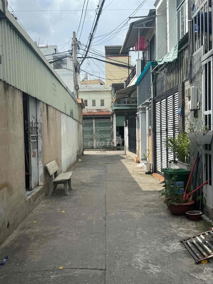 Bán nhà 2T BTCT - Hẻm Xe Hơi - Lê Văn Khương - DT 66m2 - Giá 4.2 Tỷ TL