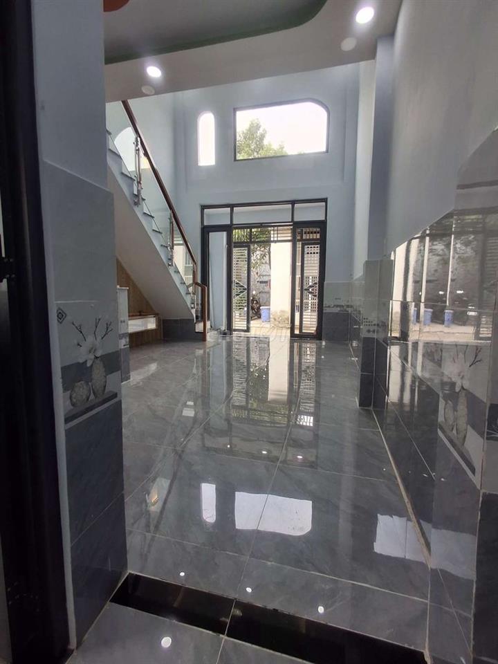 tôi chính chủ cần bán nhà gấp sdc khu vực tô ký chợ bắp