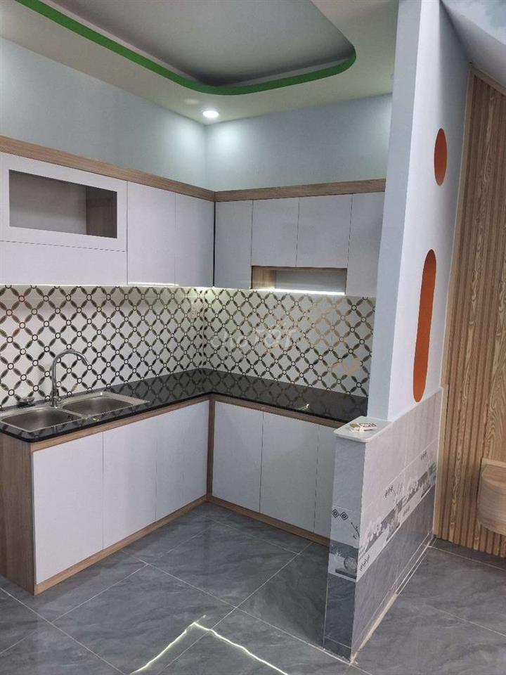tôi chính chủ cần bán nhà gấp sdc khu vực tô ký chợ bắp