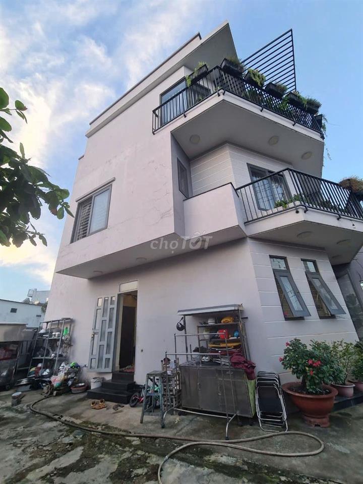 Bán nhà đường Đặng Thúc Vịnh ngay chợ Hóc Môn