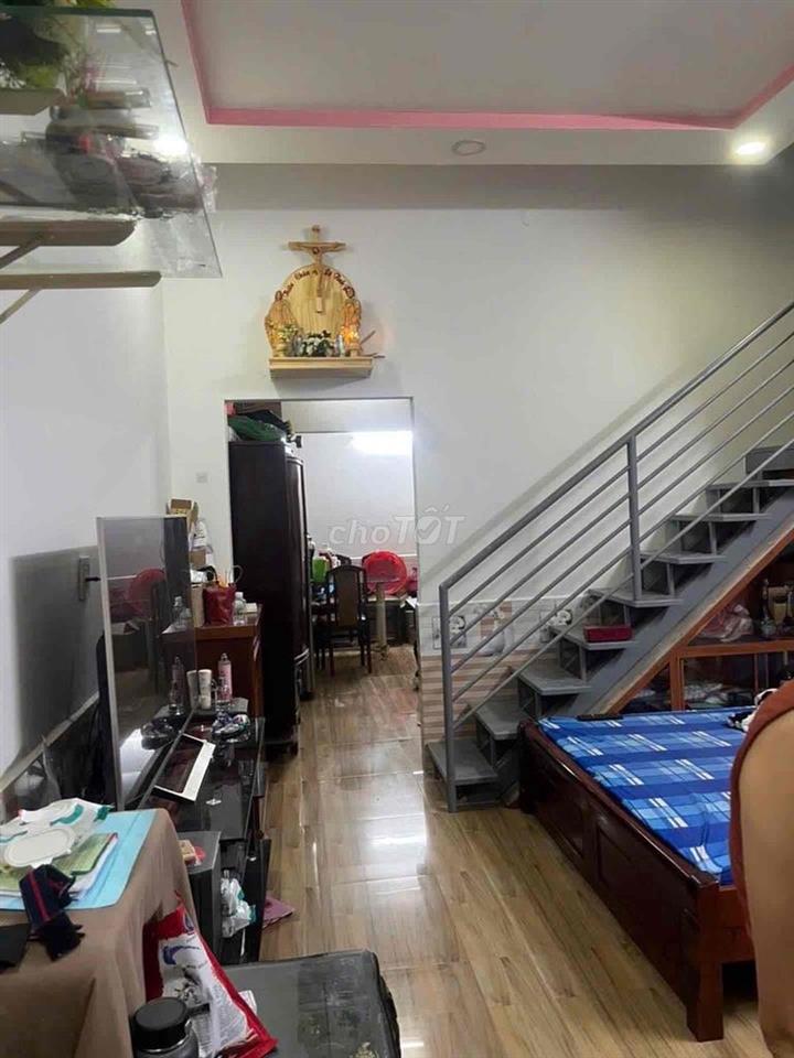 NHÀ BÀ ĐIỂM HÓC MÔN - HẺM Ô TÔ THÔNG - CHỈ 3,3 tỷ (TL)