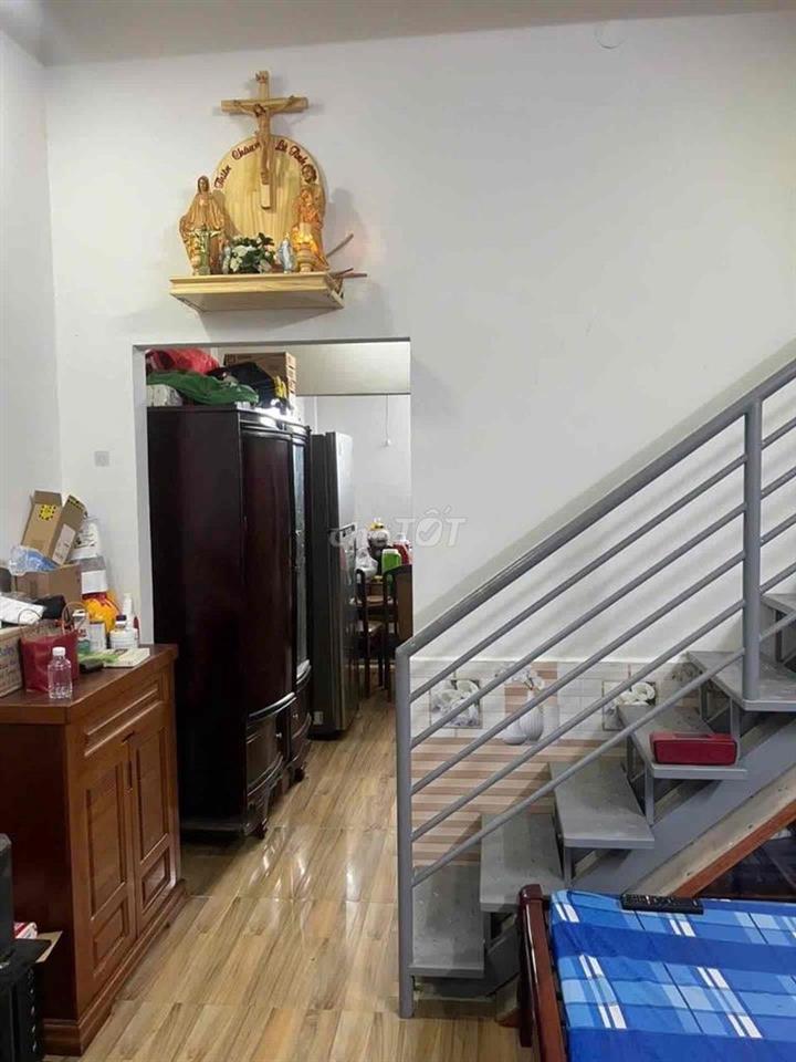 NHÀ BÀ ĐIỂM HÓC MÔN - HẺM Ô TÔ THÔNG - CHỈ 3,3 tỷ (TL)