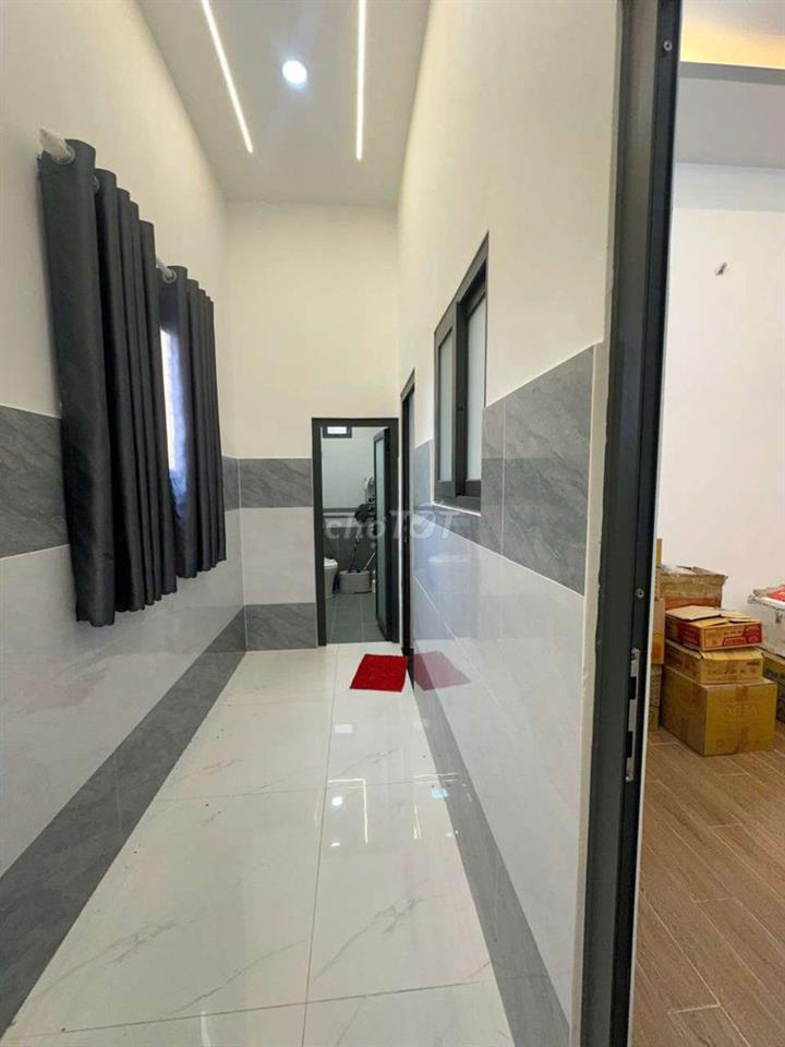 Nhà mặt tiền hẻm ô tô 5m giá chỉ 565tr