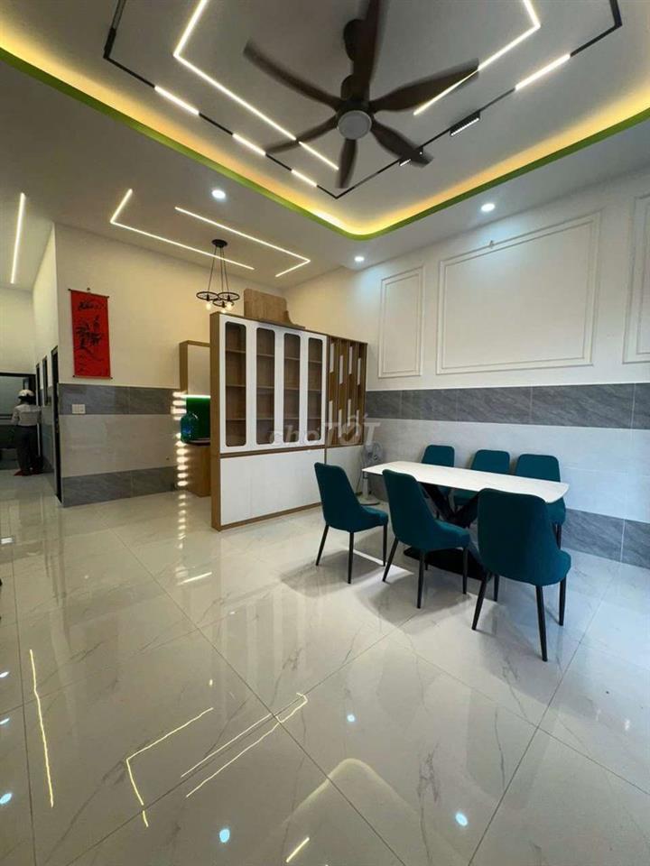 Nhà mặt tiền hẻm ô tô 5m giá chỉ 565tr