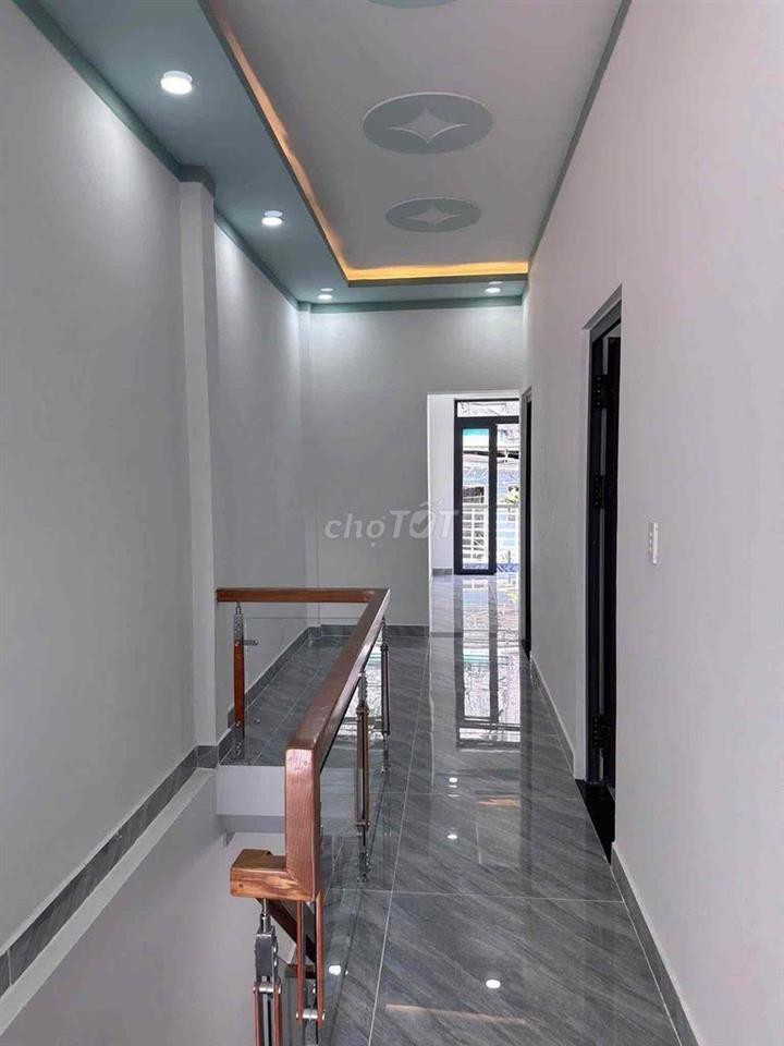 Nhà hẻm ô tô bán lỗ giá 500tr Xuân Thới Thượng, Hóc Môn