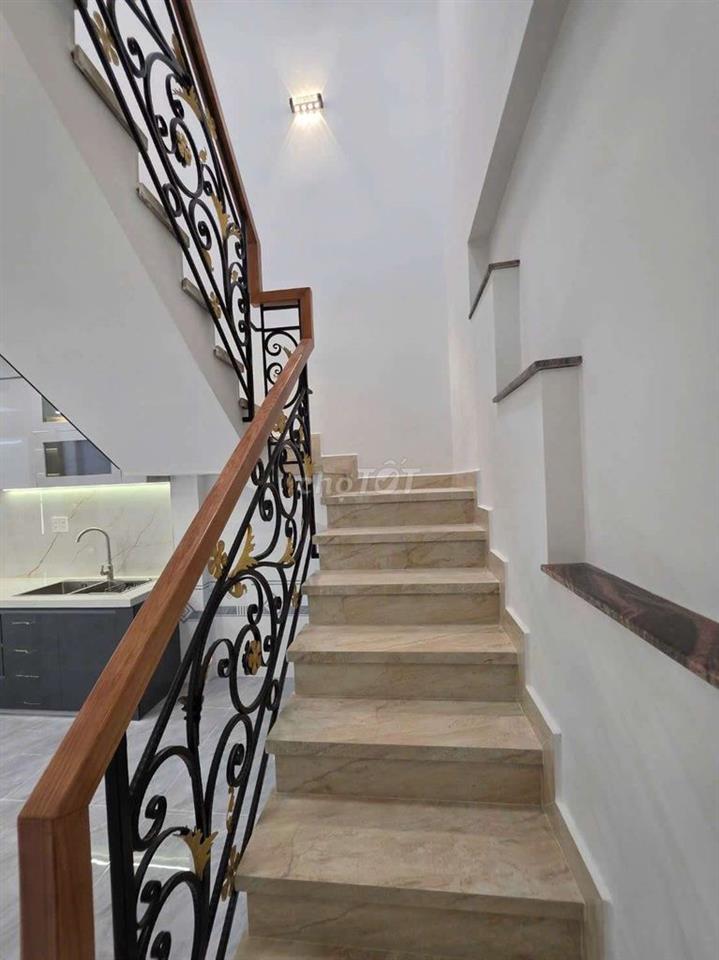 Nhà 1 Lầu 4x20m Shr, MT Nhựa 10M Thông Cách Tô Ký 150m.