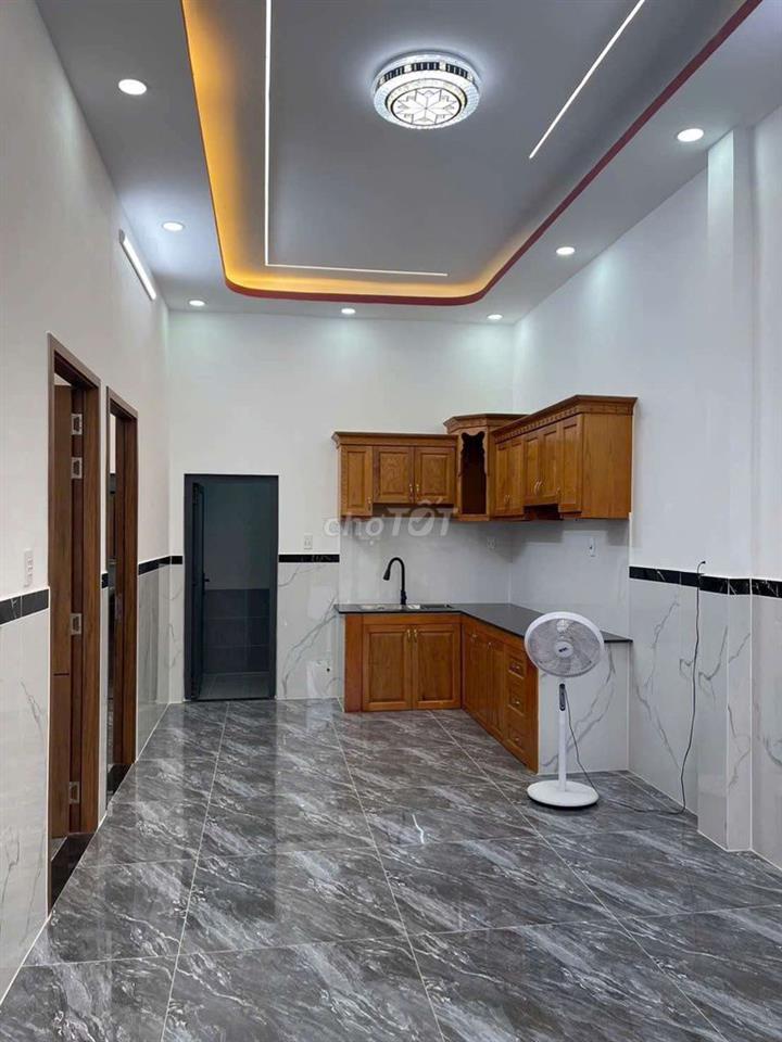 Nhà Cấp 4 Đẹp 6,7x21m Shr. Hẻm ô Tô Gần Chợ Xuân Thới Thượng