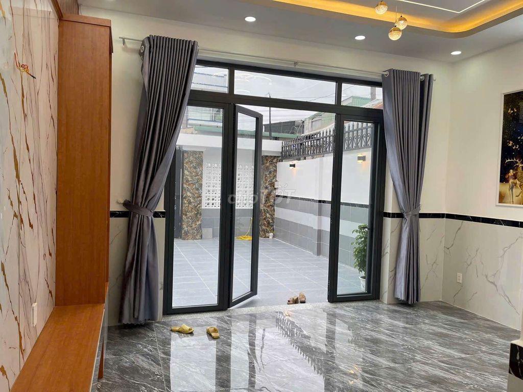 Nhà Cấp 4 Đẹp 6,7x21m Shr. Hẻm ô Tô Gần Chợ Xuân Thới Thượng