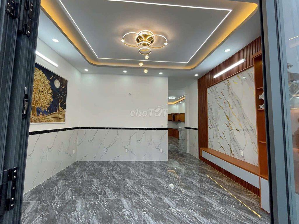 Nhà Cấp 4 Đẹp 6,7x21m Shr. Hẻm ô Tô Gần Chợ Xuân Thới Thượng