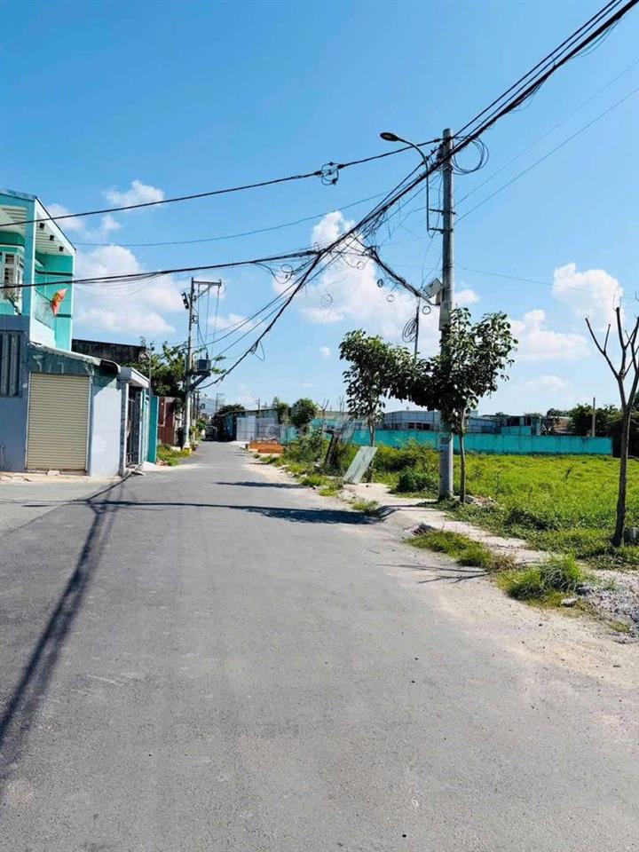 Bán Gấp Lô Đất 5x27m Shr, MT Đg XTT20 Cách Chợ XTT Chỉ 300m