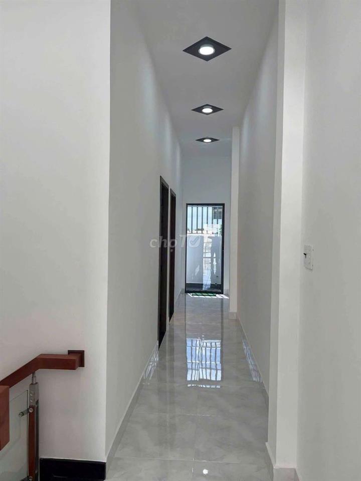 Nhà 1 Lầu Đẹp 5x20m Shr, MT XTT 27 - KD Buôn Bán Tốt Gần Phan Văn Hớn
