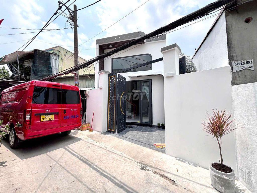 Giảm 200tr Bán Nhà Gác Đúc Đẹp 5x19m Đg Ô Tô Thông Gần Song Jành.