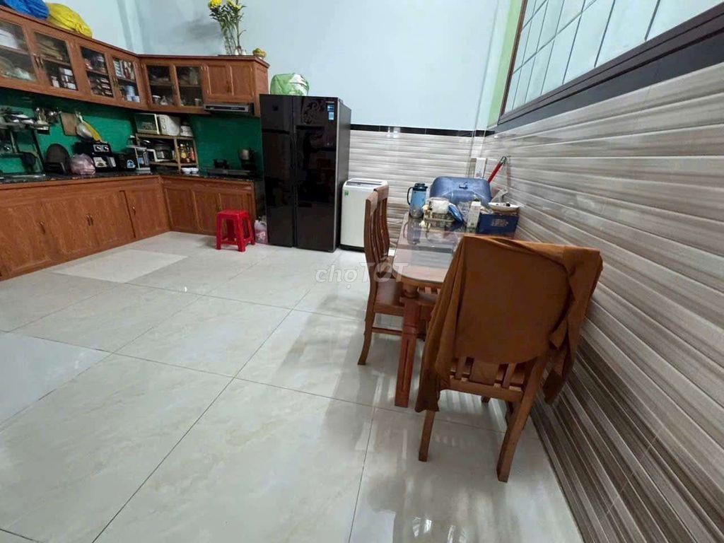 Nhà 1 Trệt 2 Lầu MT Nhựa 8m Trong KDC Đại Hải Cách Pham Văn Hớn 250m.