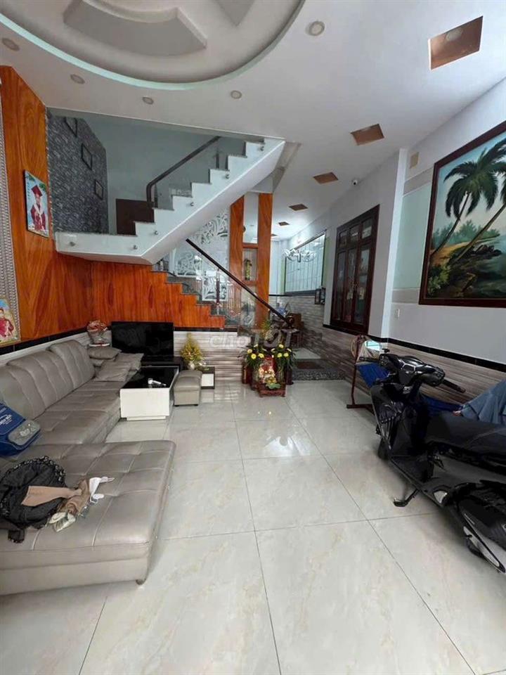 Nhà 1 Trệt 2 Lầu MT Nhựa 8m Trong KDC Đại Hải Cách Pham Văn Hớn 250m.