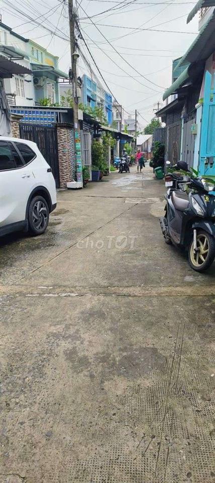 Chuyển Công Tác BánNhà 1Lầu Hẻm xe Tải Cách Phan Văn Hớn Chợ XTT 150m.