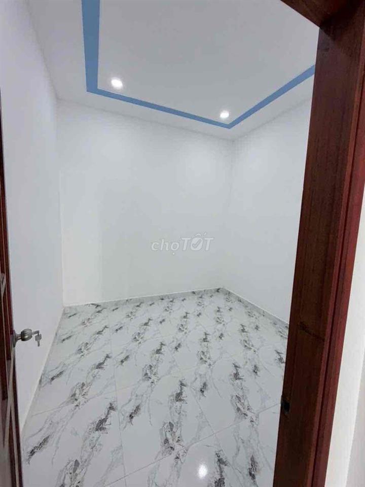 NHÀ SHR HÓC NGAY CHỢ