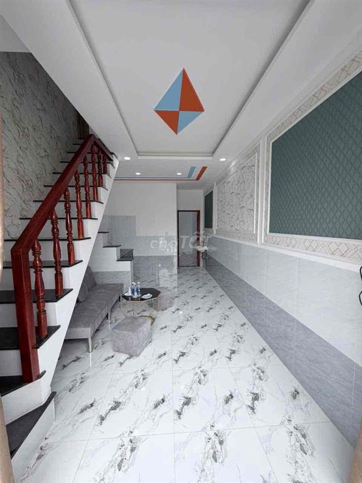 NHÀ SHR HÓC NGAY CHỢ