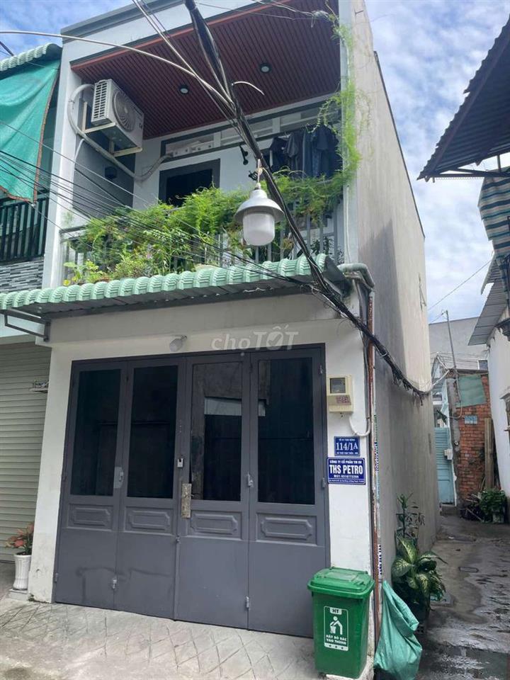 nhà đẹp trung tâm Hóc Môn