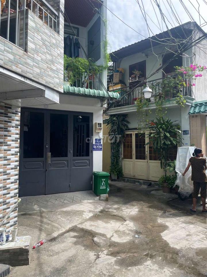 nhà đẹp trung tâm Hóc Môn