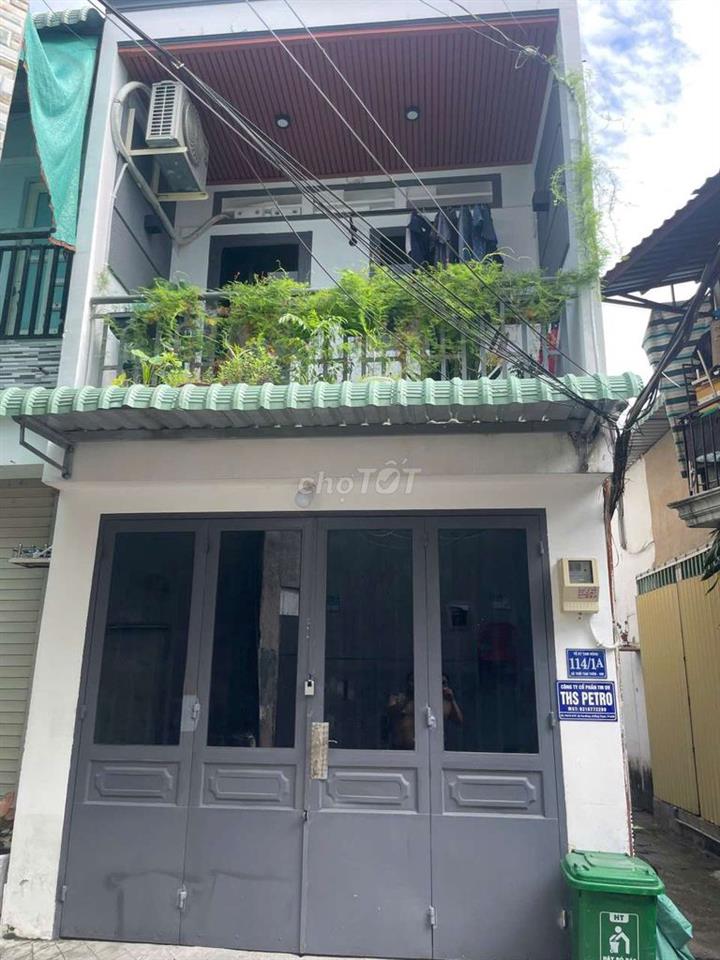 nhà đẹp trung tâm Hóc Môn
