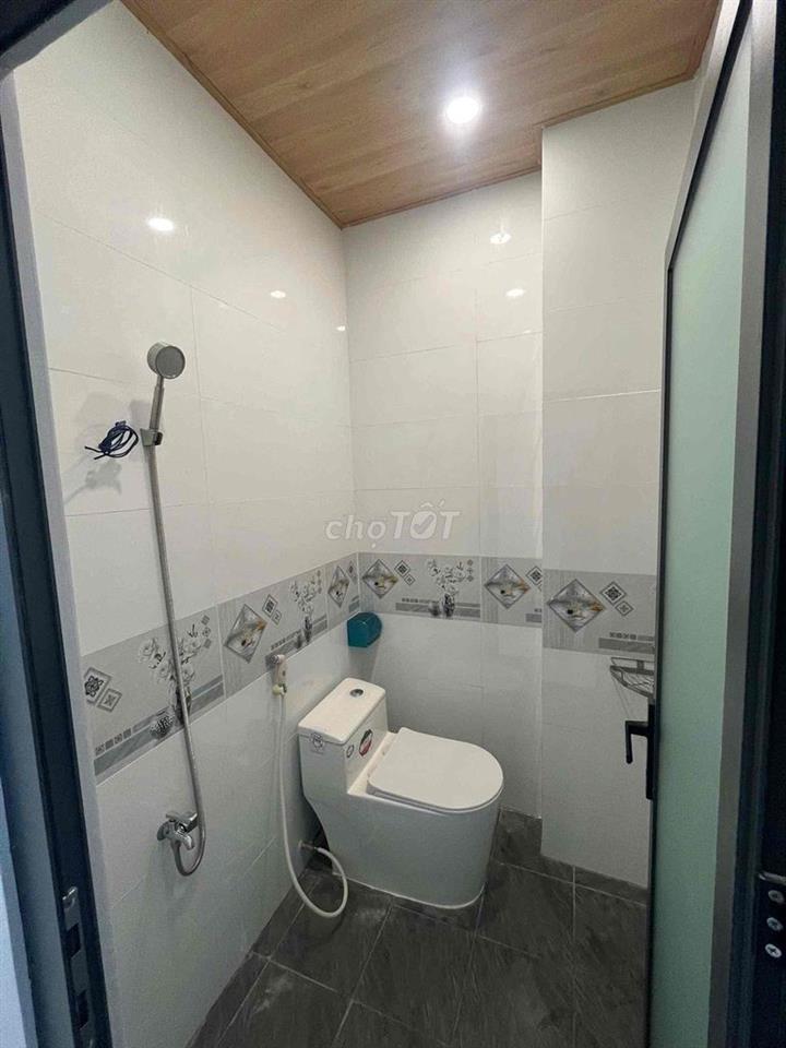 BÁN CĂN NHÀ LẦU SỔ HỒNG RIÊNG GẦN CHỢ ĐÔNG THẠNH