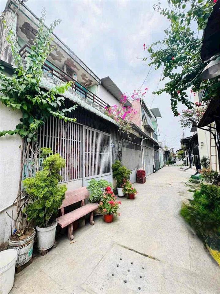 Nhà 1 Trệt 1 Lầu Huỳnh Thị Na Đông Thạnh Hóc Môn 3PN Hẻm Xe Hơi