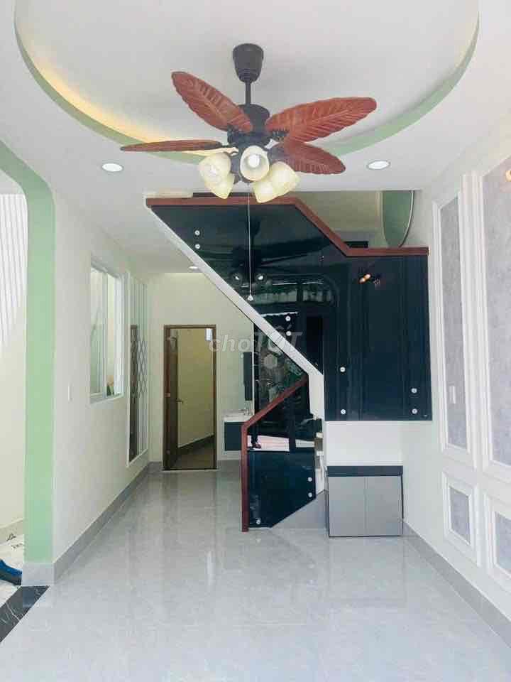 Nhà 1 Trệt 1 Lầu Huỳnh Thị Na Đông Thạnh Hóc Môn 3PN Hẻm Xe Hơi