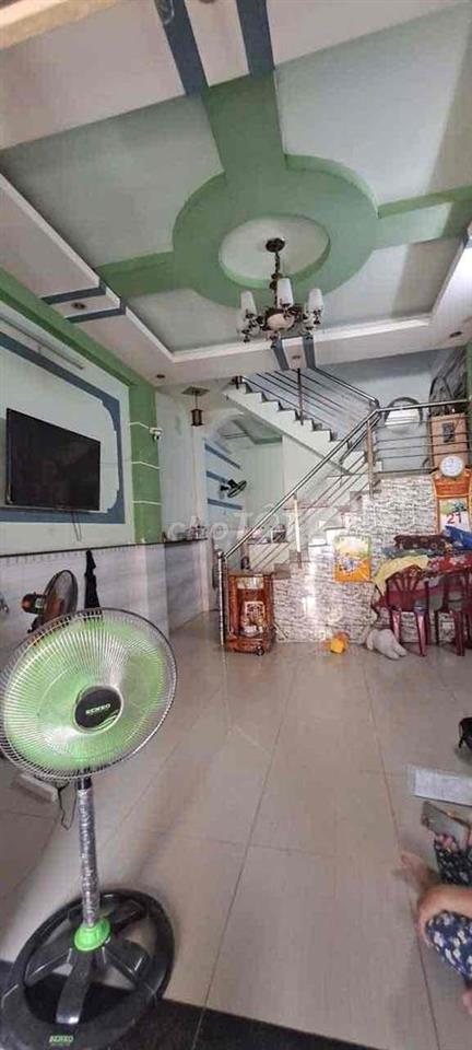 Nhà Đẹp Đông Thạnh Gần Đặng Thúc Vịnh – 1 Trệt 2 Lầu