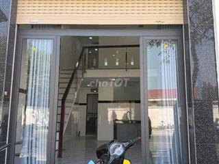 BÁN NHÀ MẶT TIỀN ĐƯỜNG LÊ LỢI. THỊ TRẤN HÓC MÔN