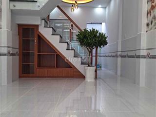 Nhà lầu gần chợ Gà Đông Thạnh Hóc Môn