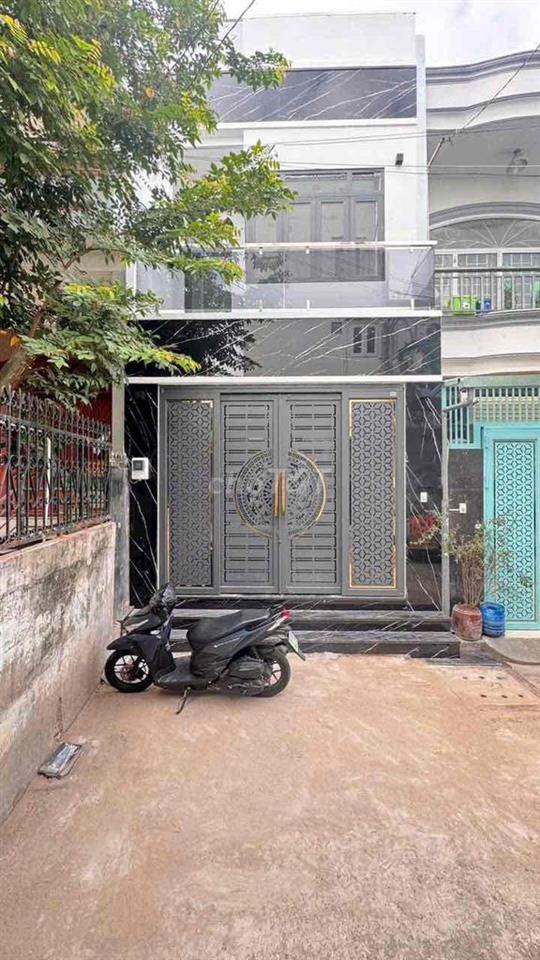 Bán Nhà Tân Phú - Hẻm Xe Hơi 6m - Sổ Hồng Hoàn Công - 4PN