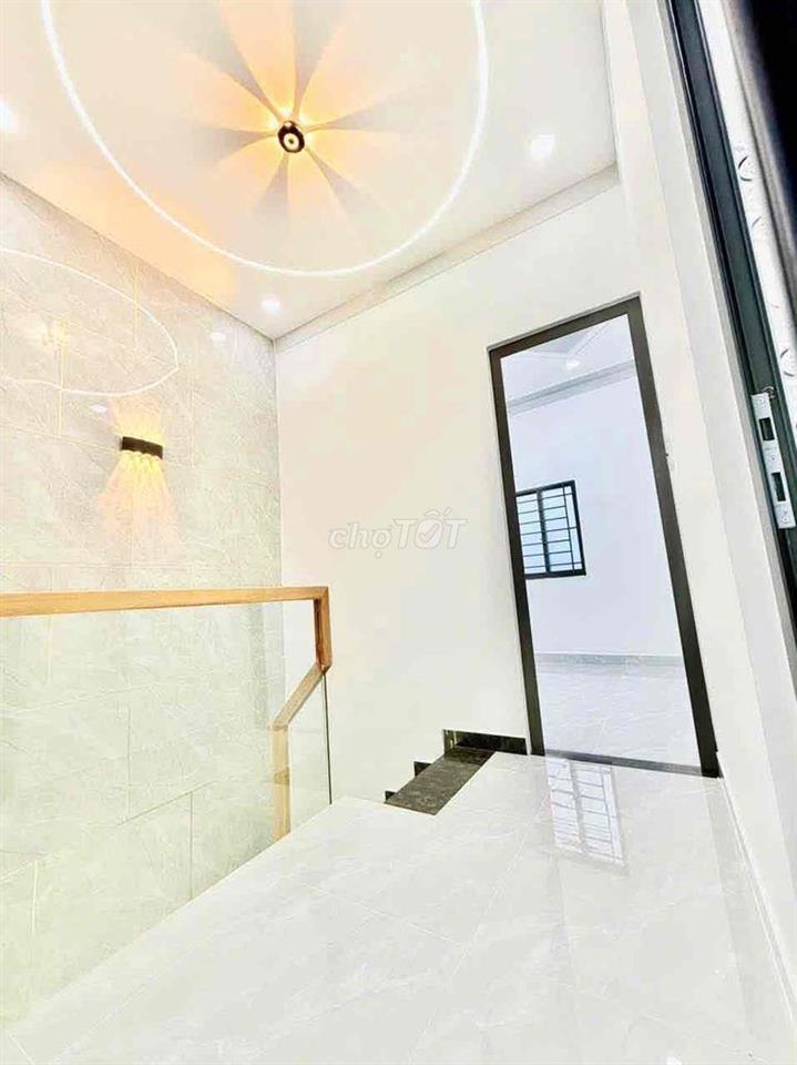 🔥 NHÀ 1 TRỆT 1 LẦU ĐÔNG THẠNH – GẦN CHỢ THỚI TỨ