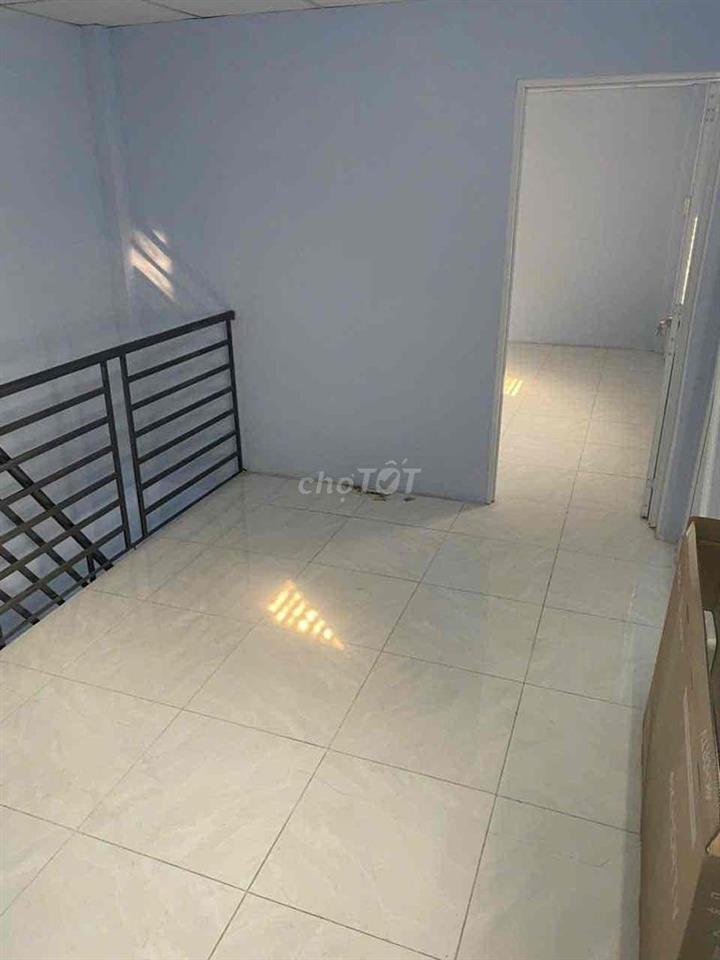 BÁN NHÀ ẤP 6 ĐÔNG THẠNH 2 PN 2WC