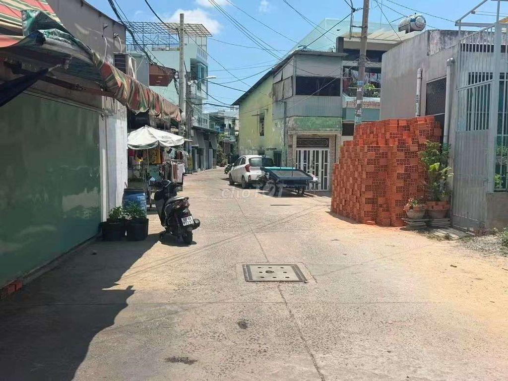 Gấp Bán, Nhà 1/ Tân Thới Nhất 1 Đường Xe Tải Thông