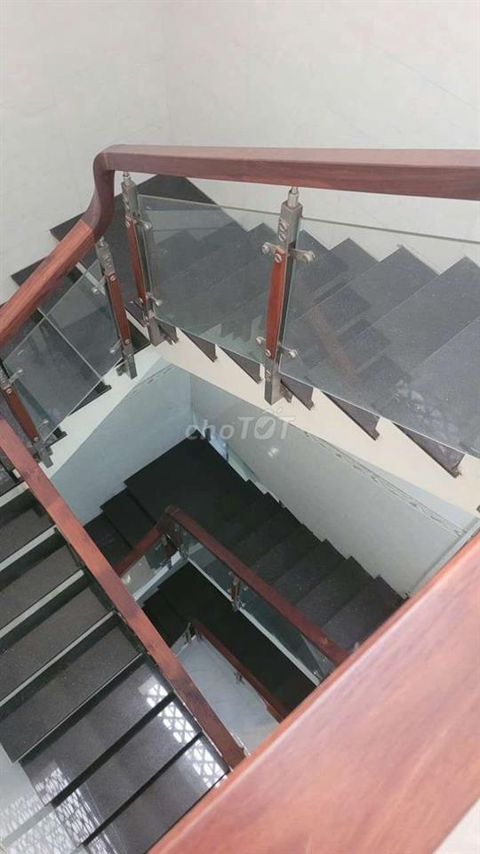 Nhà Đẹp Đối Diện Công Viên An Sương